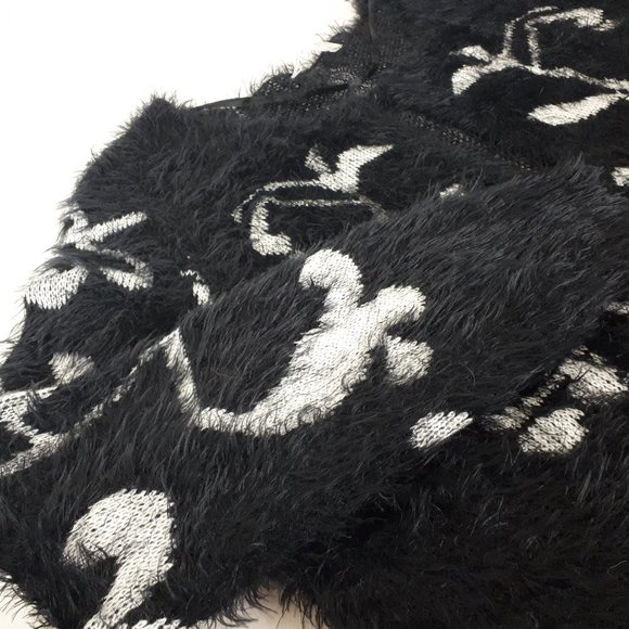 Cleo Black White Eyelash Knit Cardigan - Picture 4 of 15